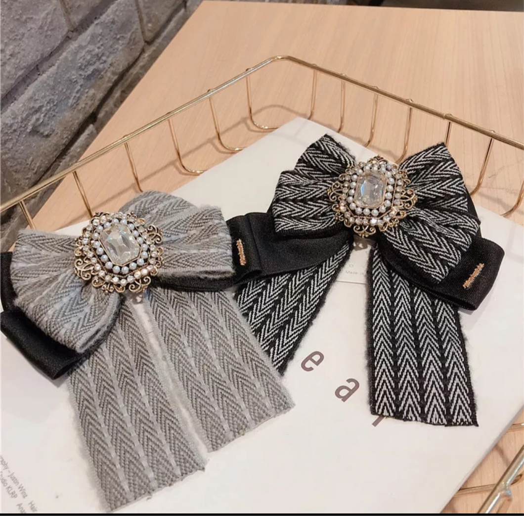 Gray Crystal Bow